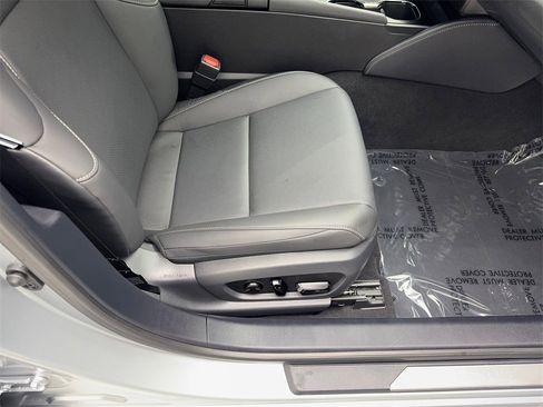 Used 2024 Lexus ES 350 image 43