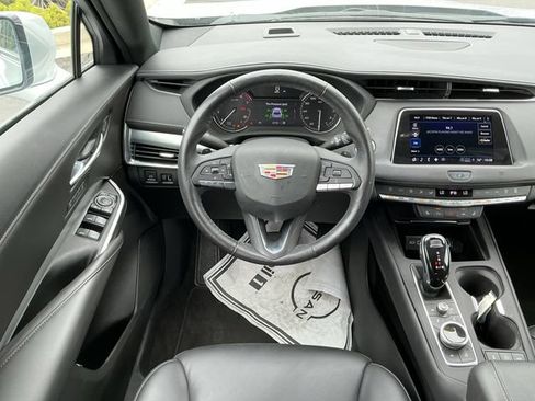 Used 2021 Cadillac XT4 Premium Luxury w/ Cold Weather Package AWD/4WD image 12