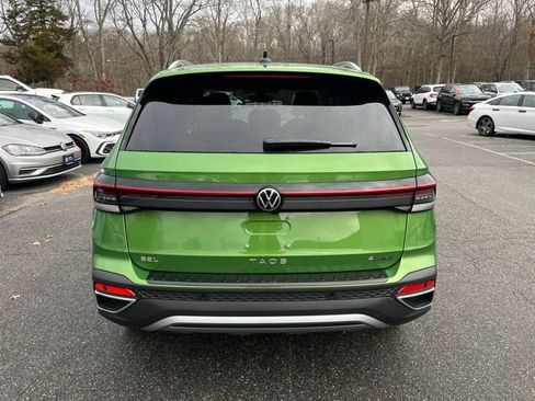 New 2026 Volkswagen Taos SEL image 7