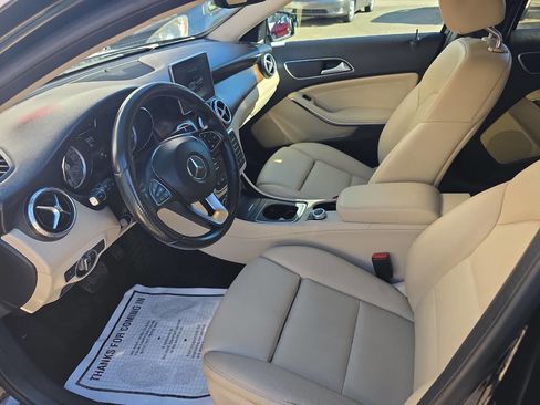 Used 2016 Mercedes-Benz GLA 250 GLA 250 4MATIC AWD 4dr SUV image 8