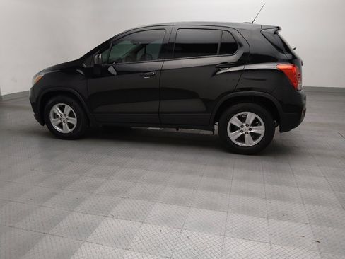 Used 2020 Chevrolet Trax LS w/ Tint and Cruise Package image 3