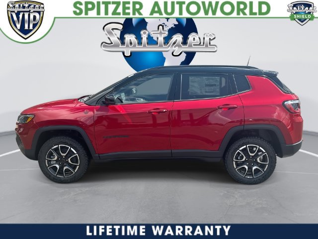 New 2026 Jeep Compass Trailhawk AWD/4WD image 7
