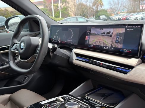 Certified 2024 BMW 530i w/ Premium Package image 20