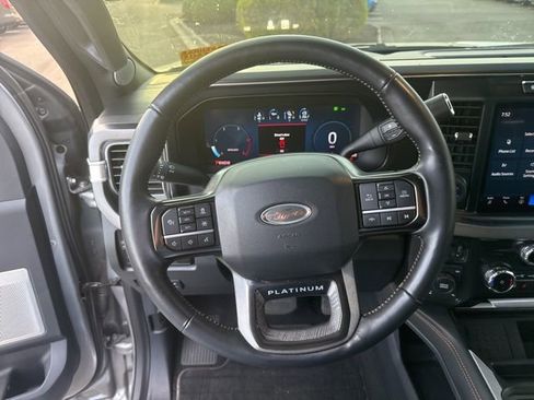 Used 2024 Ford F250 Platinum image 16