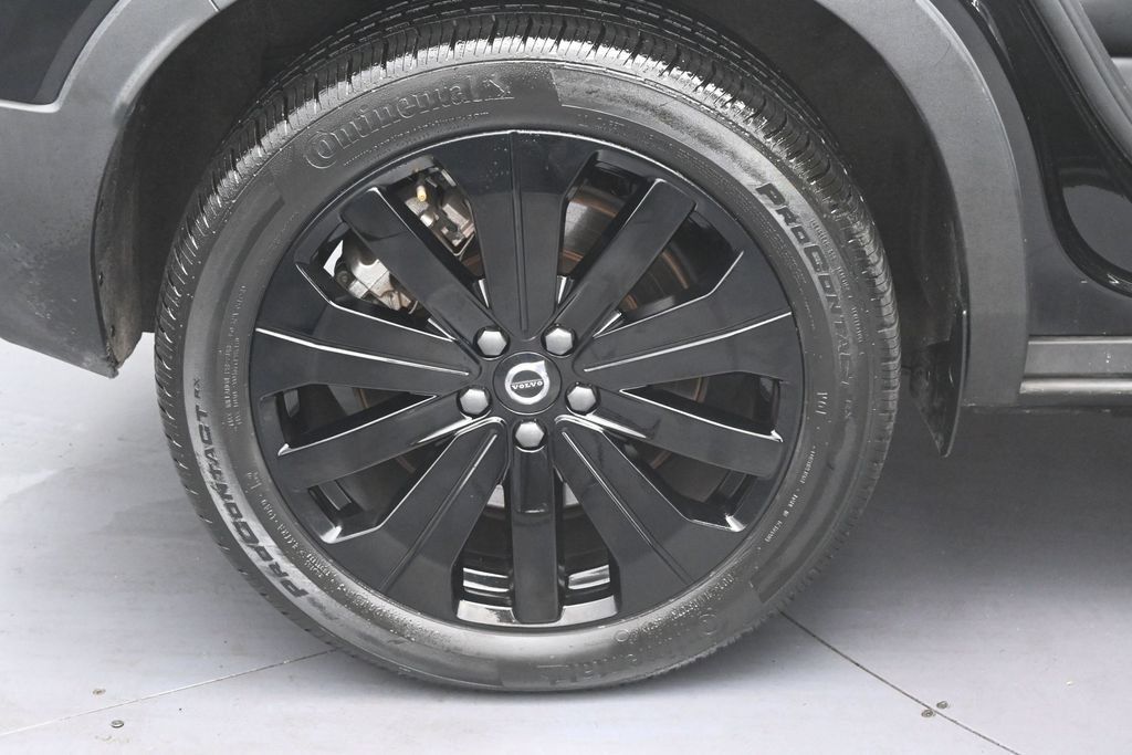 Used 2023 Volvo C40 P8 Recharge Plus AWD/4WD image 31