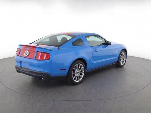 Used 2010 Ford Mustang Coupe RWD image 7