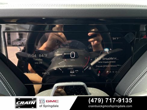 Used 2026 GMC Yukon XL AT4 Ultimate AWD/4WD image 15