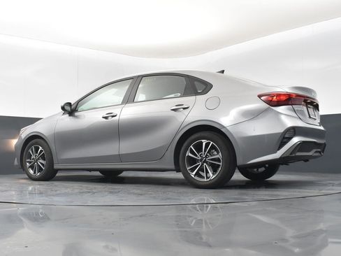 Used 2024 Kia Forte LXS image 13