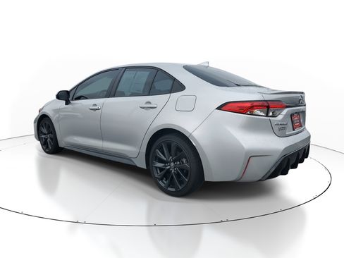 Certified 2024 Toyota Corolla SE image 4