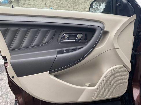 Used 2012 Ford Taurus SEL image 10