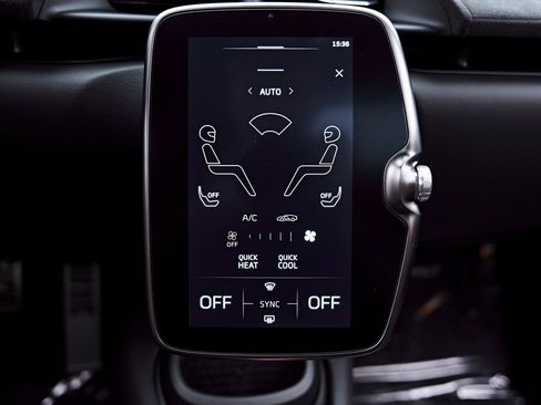 Used 2026 McLaren Artura RWD image 85