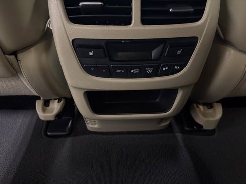 Used 2017 Acura MDX SH-AWD w/ Advance Package image 32