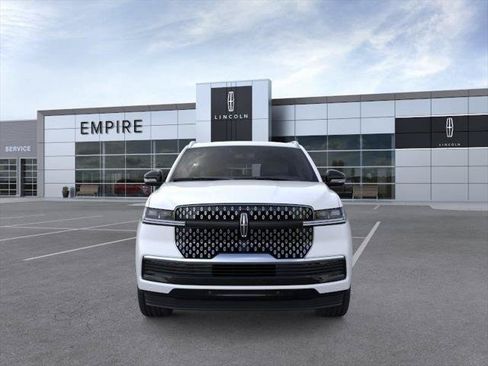 New 2026 Lincoln Navigator Reserve AWD/4WD image 6