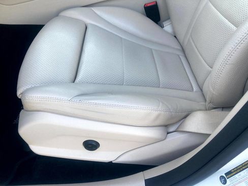 Used 2018 Mercedes-Benz GLC 300 4MATIC image 14