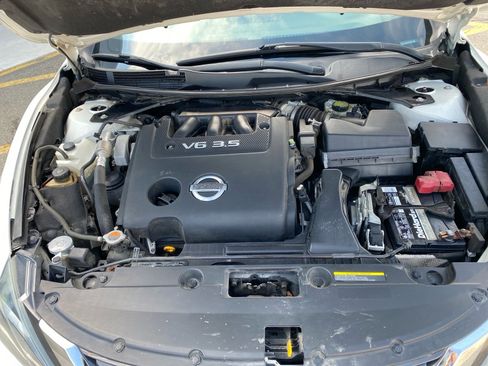 Used 2016 Nissan Altima 3.5 SL FWD image 29
