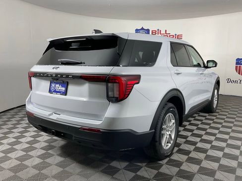 New 2026 Ford Explorer Active RWD image 3