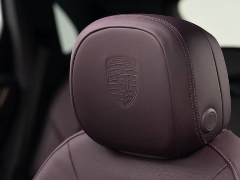 New 2025 Porsche Cayenne E-Hybrid image 20