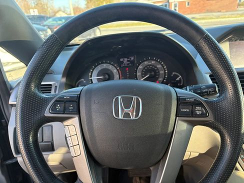 Used 2016 Honda Odyssey SE image 24