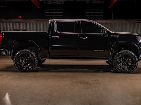 Used 2025 GMC Sierra 1500 Denali Ultimate AWD/4WD image 11