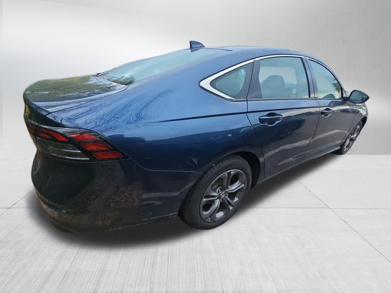 Used 2024 Honda Accord EX image 4