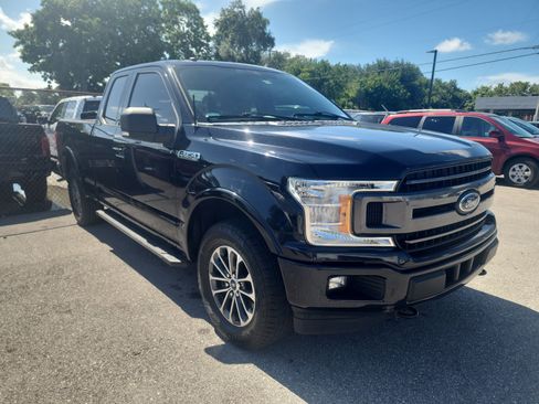 Used 2018 Ford F150 XLT w/ Equipment Group 302A Luxury AWD/4WD image 3