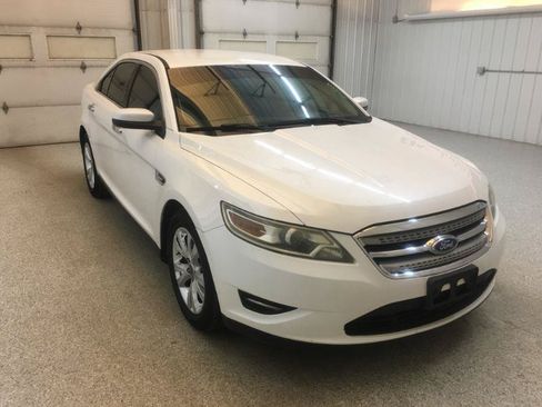 Used 2012 Ford Taurus SEL FWD image 2