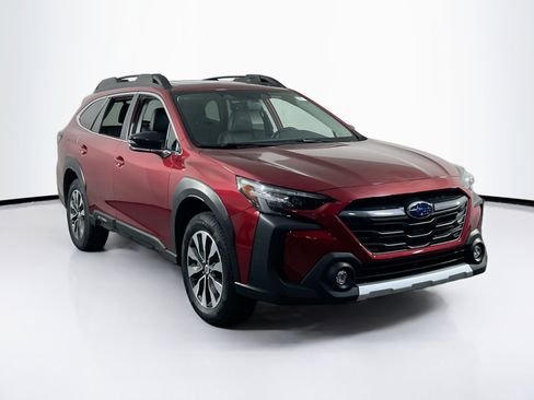 Used 2023 Subaru Outback Limited image 3