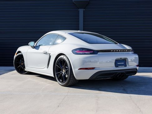 New 2025 Porsche 718 Cayman image 3