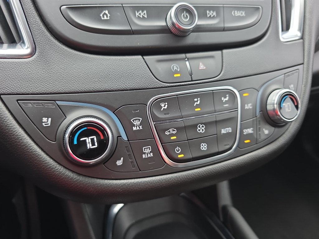 Used 2023 Chevrolet Malibu LT FWD image 22
