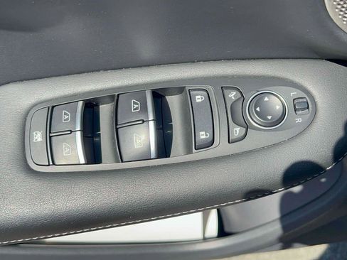 Used 2023 INFINITI QX50 Luxe image 20