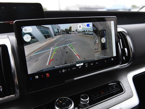 New 2025 Ford Expedition Platinum w/ Driver's Package image 37