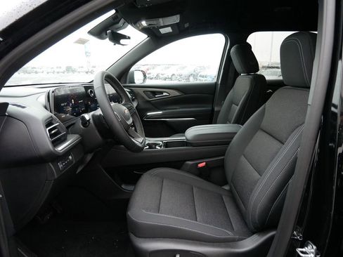 New 2026 Chevrolet Traverse LT w/ Driver Confidence Package image 13