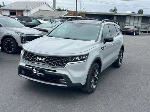 Certified 2023 Kia Sorento X-Line EX AWD/4WD image 3