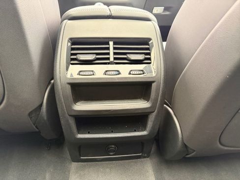 Used 2023 BMW X5 xDrive45e image 10