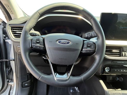 Used 2024 Ford Escape SE w/ PHEV Premium Package FWD image 14