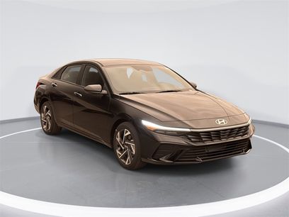 Used 2025 Hyundai Elantra SEL