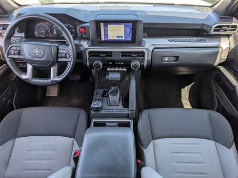 Used 2024 Toyota Tacoma 4x4 Double Cab image 4