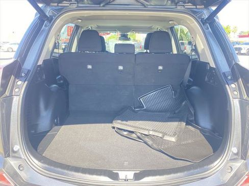 Certified 2018 Toyota RAV4 XLE FWD image 17