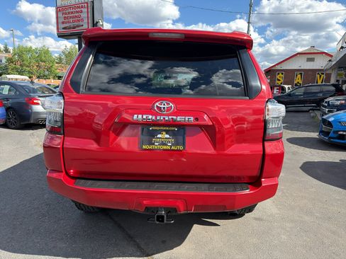Used 2014 Toyota 4Runner SR5 AWD/4WD image 6