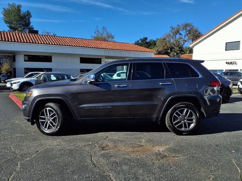 Used 2020 Jeep Grand Cherokee Limited w/ Luxury Group II image 3