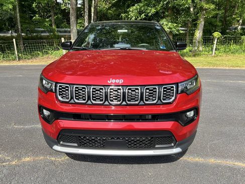 Certified 2025 Jeep Compass Limited AWD/4WD image 8