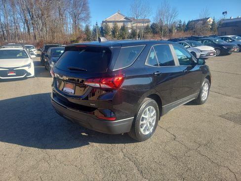Used 2022 Chevrolet Equinox LS image 8