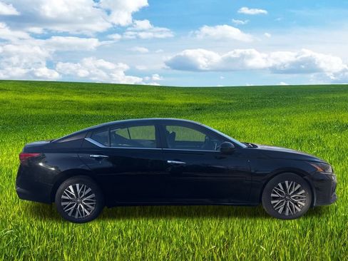 Used 2023 Nissan Altima 2.5 SV image 37