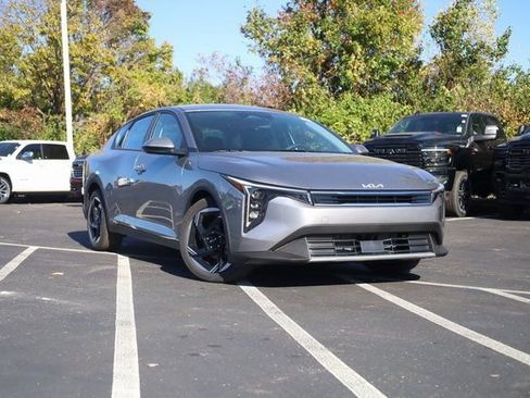 New 2025 Kia K4 GT-Line Turbo FWD image 2