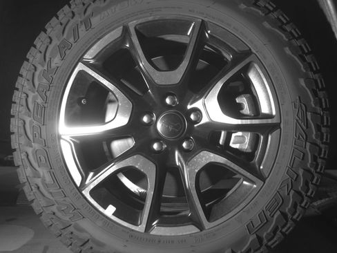 Used 2025 Jeep Compass Trailhawk AWD/4WD image 13