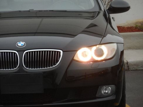 Used 2009 BMW 328i xDrive Coupe AWD/4WD image 8
