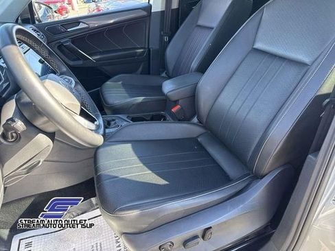 Used 2023 Volkswagen Tiguan SE image 18