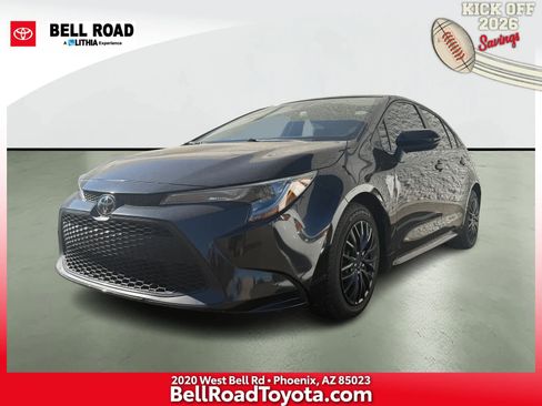 Used 2022 Toyota Corolla LE image 1