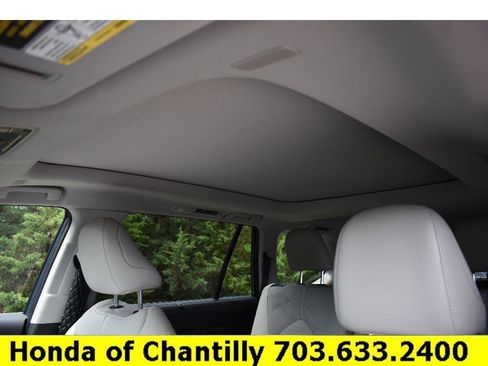 Used 2025 Toyota Grand Highlander AWD image 20