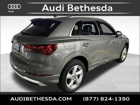 Used 2020 Audi Q3 2.0T Premium w/ Convenience Package AWD/4WD image 7